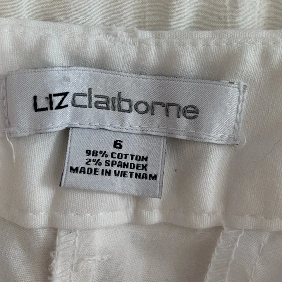 Liz Claiborne White Cropped Pants - Picture 4 of 16